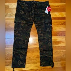Rocawear Camo Pants